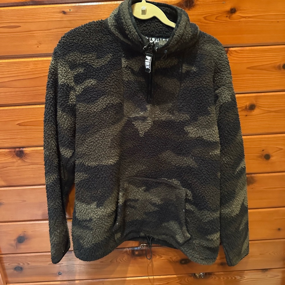 PINK Victoria's Secret Men's Green Camouflage Zip-Up Sweater - Picture 1 of 4